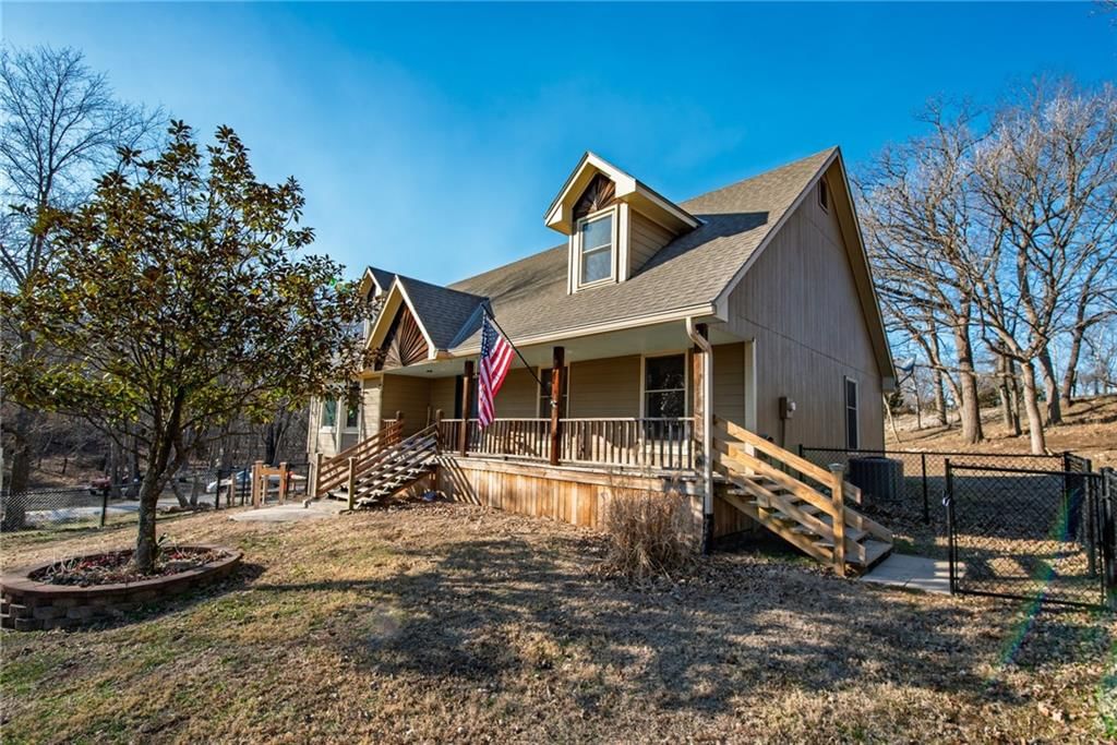 33108 E Hammond Road — photo 3