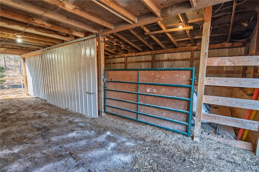 33108 E Hammond Road — photo 7