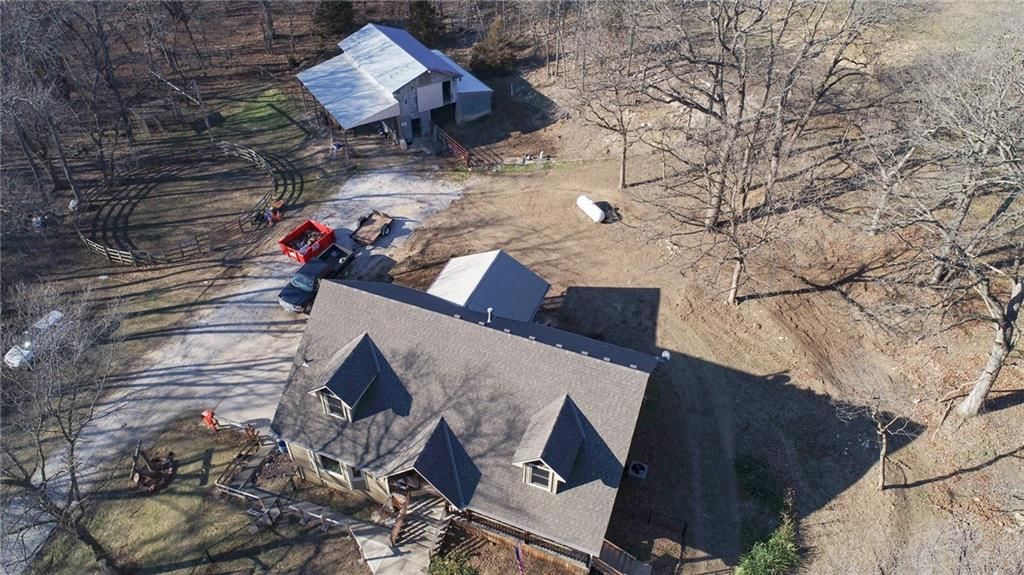 33108 E Hammond Road — photo 10