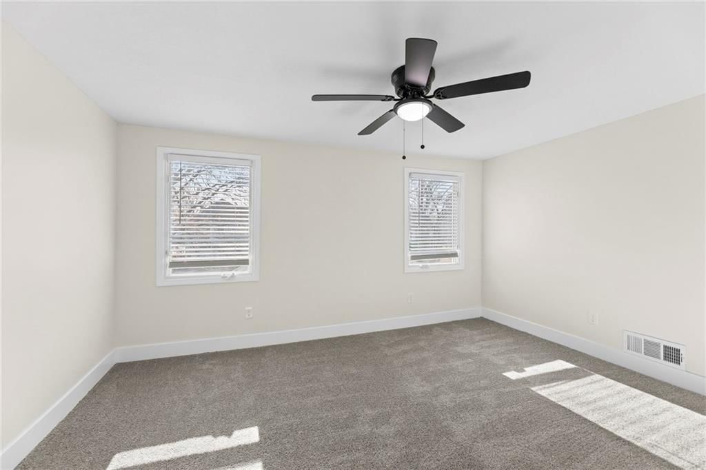 1421 E Stagecoach Drive — photo 25