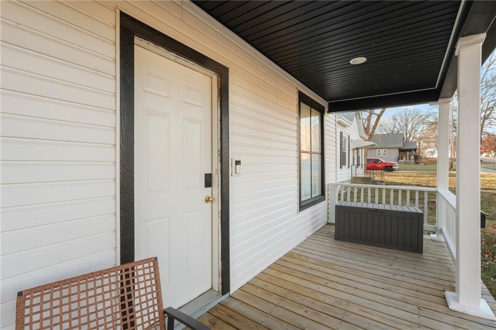 103 E Shawnee Street — photo 16