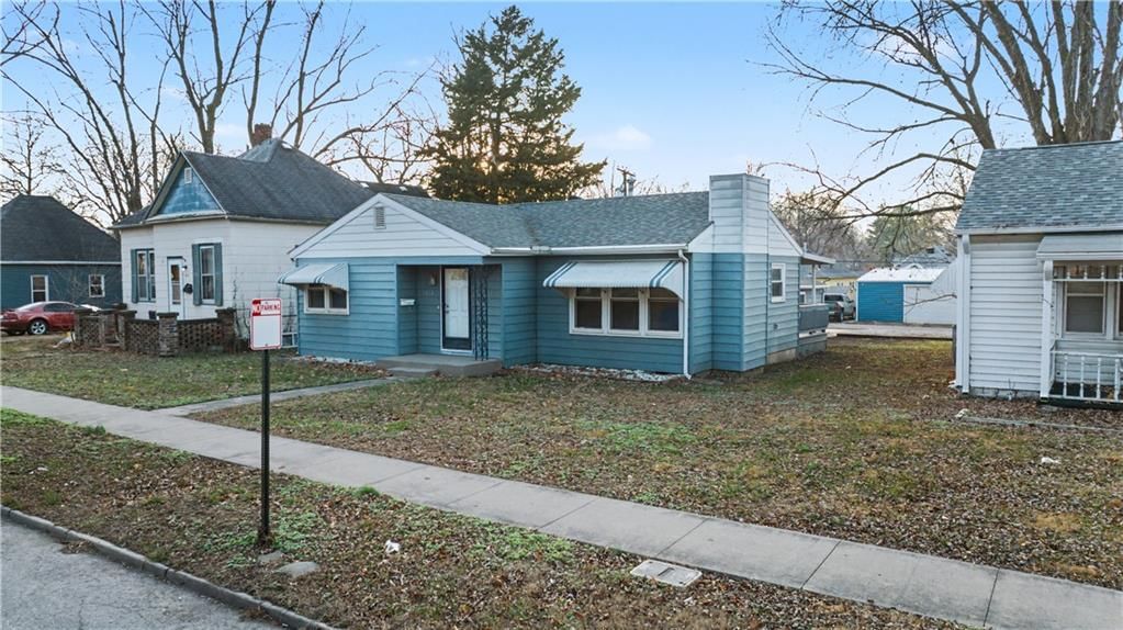 1404 S Grand Avenue — photo 16