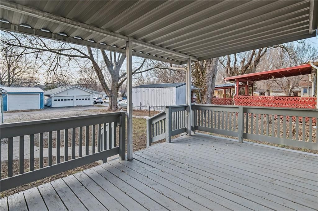 1404 S Grand Avenue — photo 18