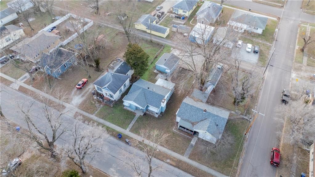 1404 S Grand Avenue — photo 25