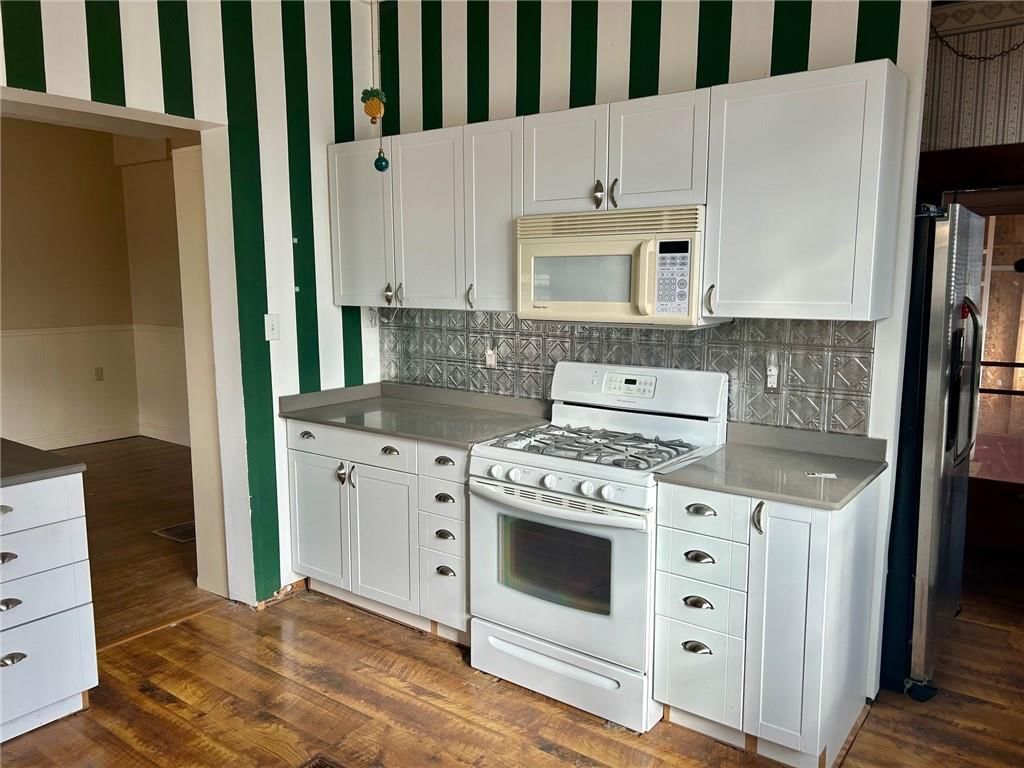 1530 Grand Avenue — photo 9