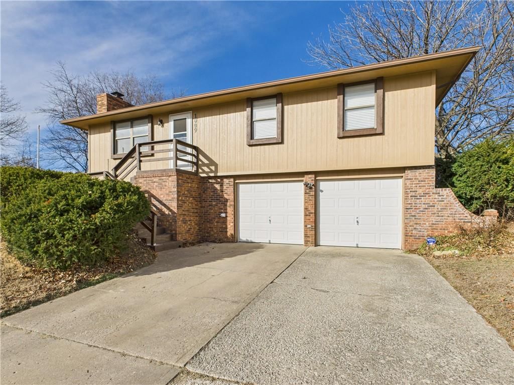 1009 Walnut Lane — photo 2