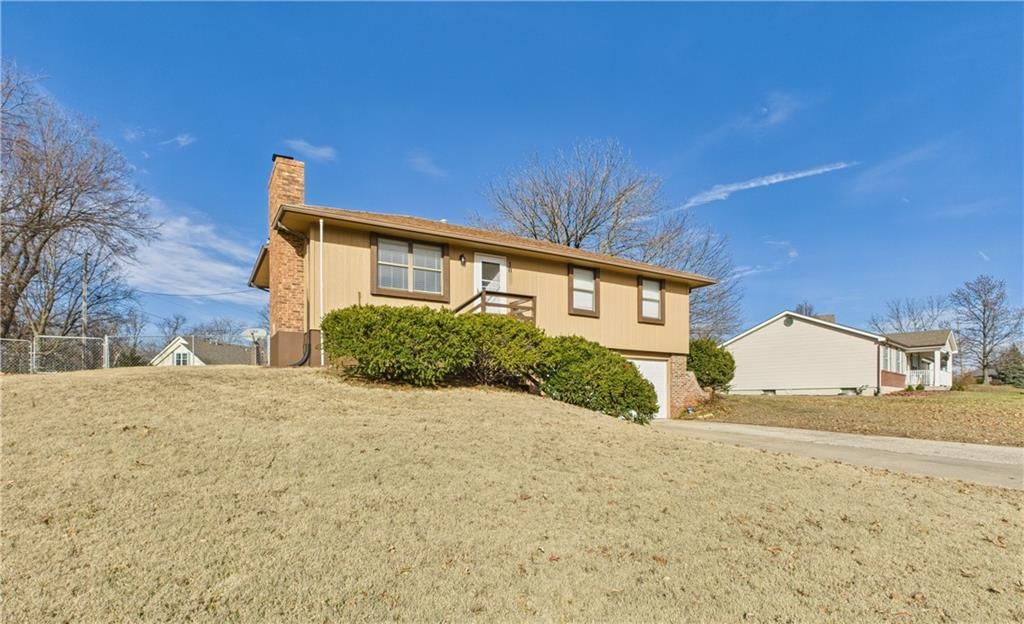 1009 Walnut Lane — photo 3