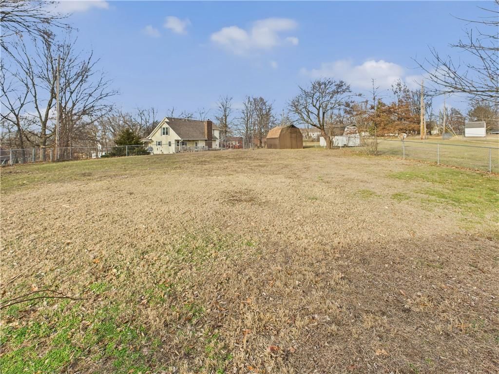 1009 Walnut Lane — photo 30
