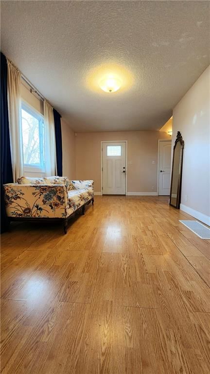 206 Hammond Street — photo 10