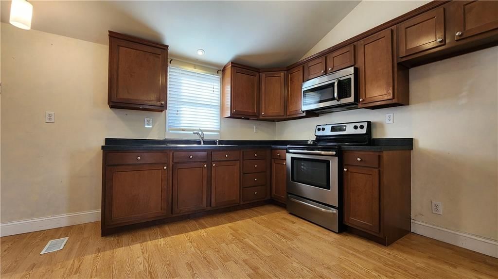 206 Hammond Street — photo 14