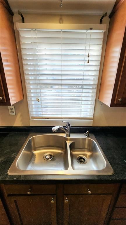 206 Hammond Street — photo 15