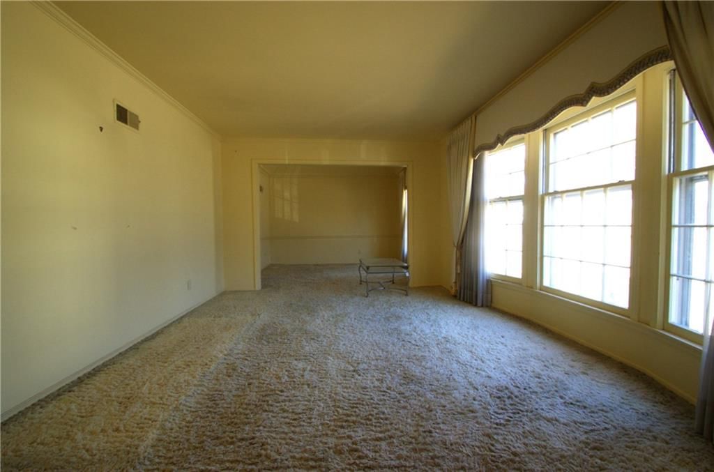 10120 Glenwood Street — photo 7