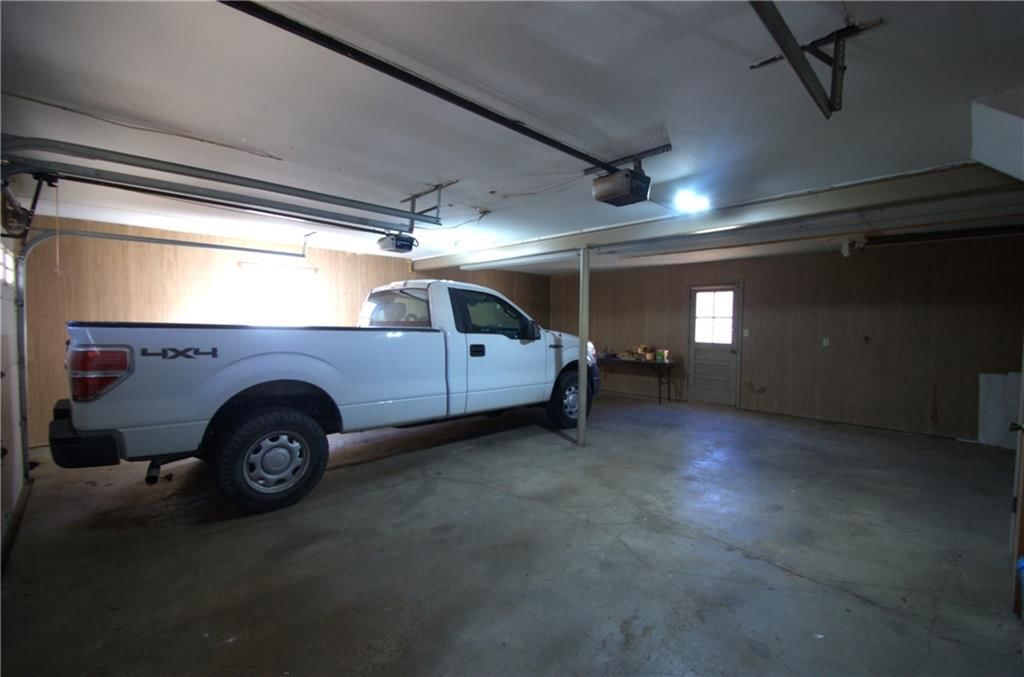 10120 Glenwood Street — photo 23