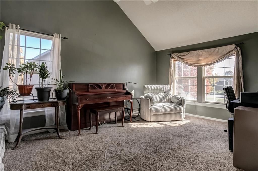 980 W Elizabeth Street — photo 4