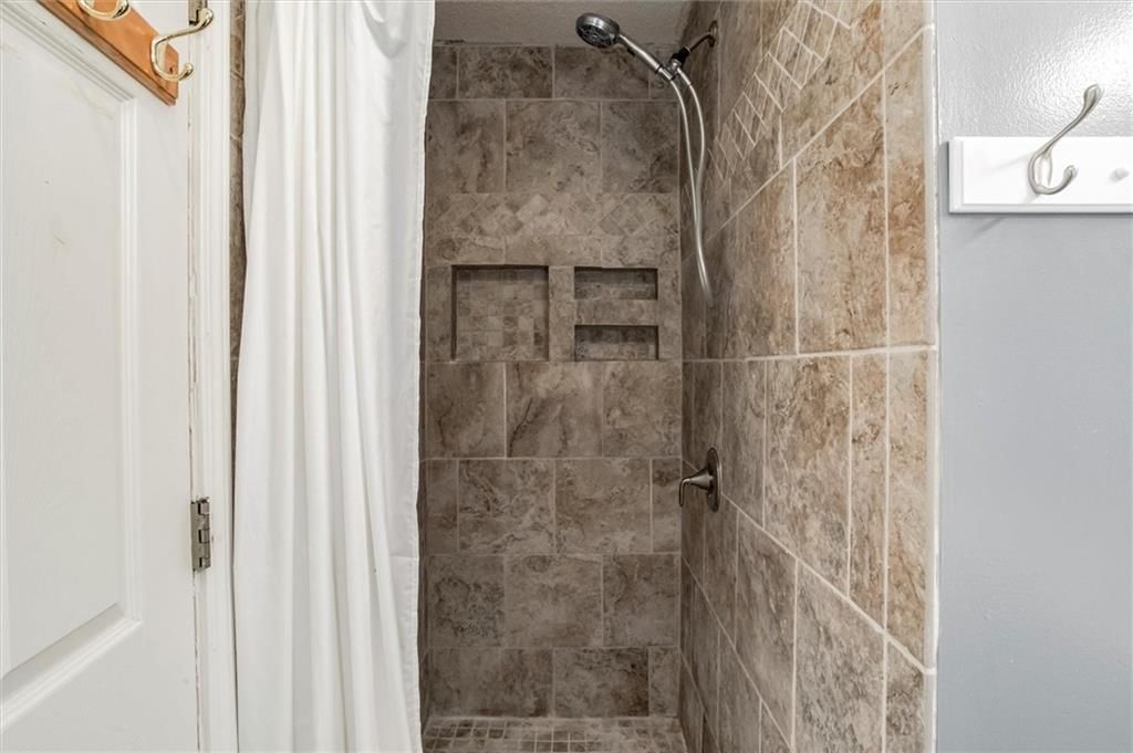 980 W Elizabeth Street — photo 11