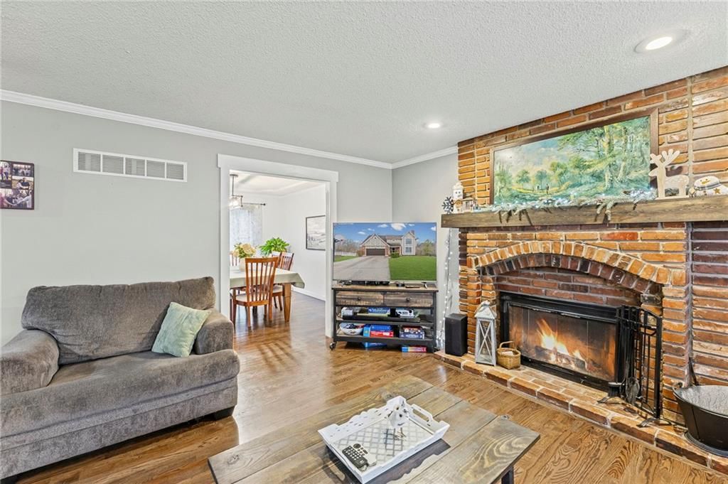 1300 NW TIMBER OAK Drive — photo 8