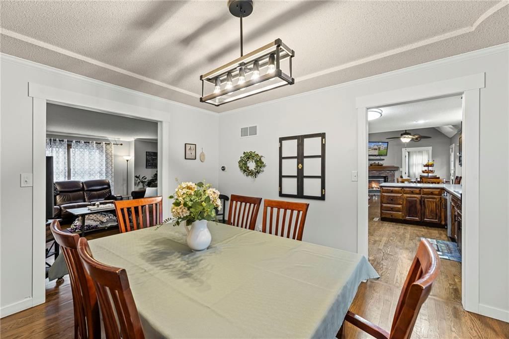 1300 NW TIMBER OAK Drive — photo 10