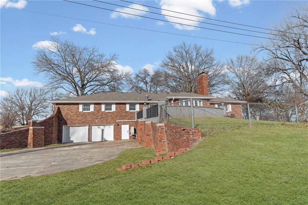 505 Southview Drive — photo 5