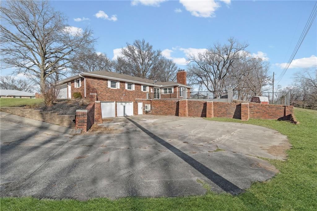505 Southview Drive — photo 6