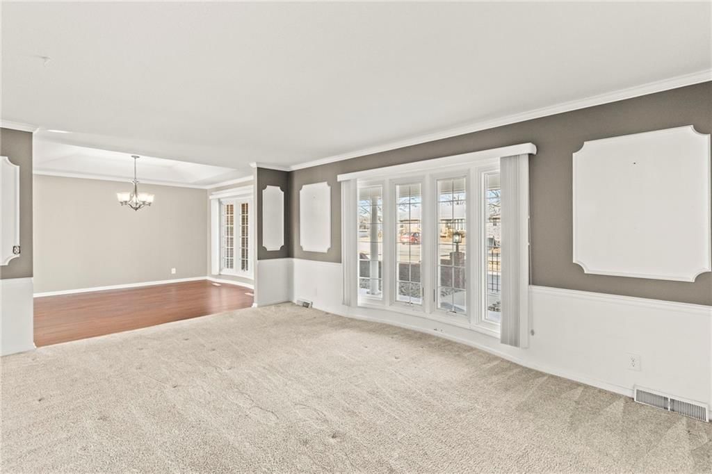 505 Southview Drive — photo 11