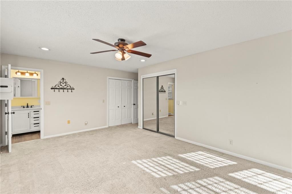 505 Southview Drive — photo 22