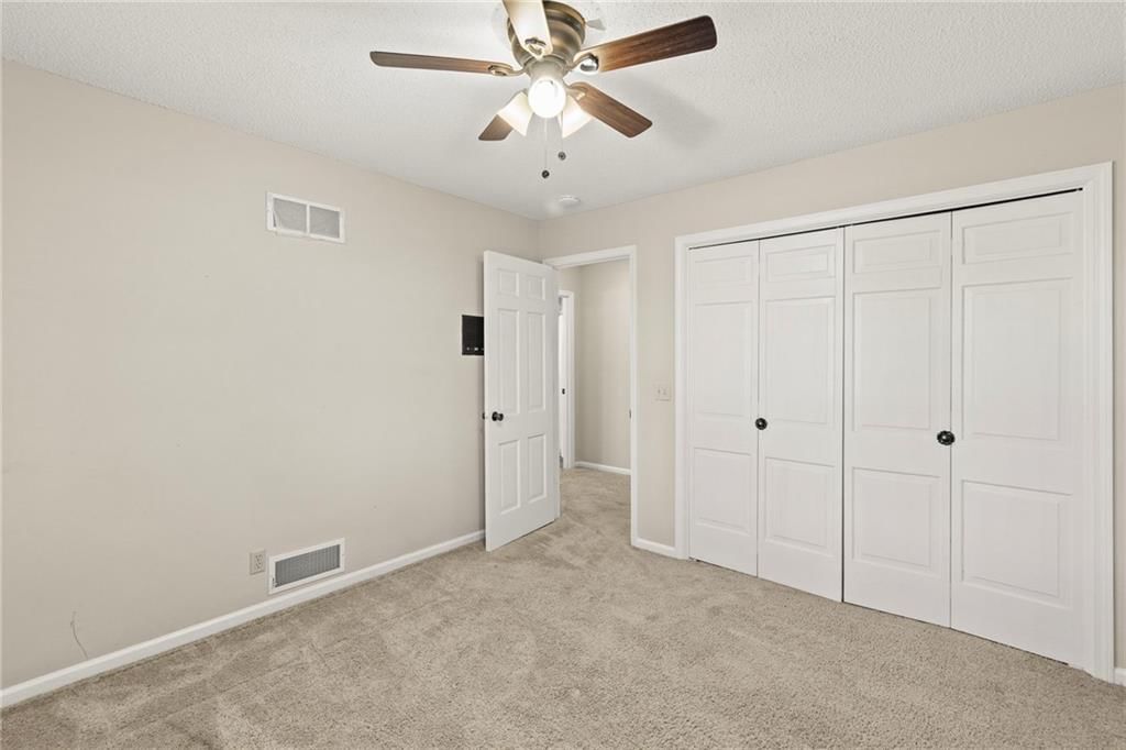 505 Southview Drive — photo 27