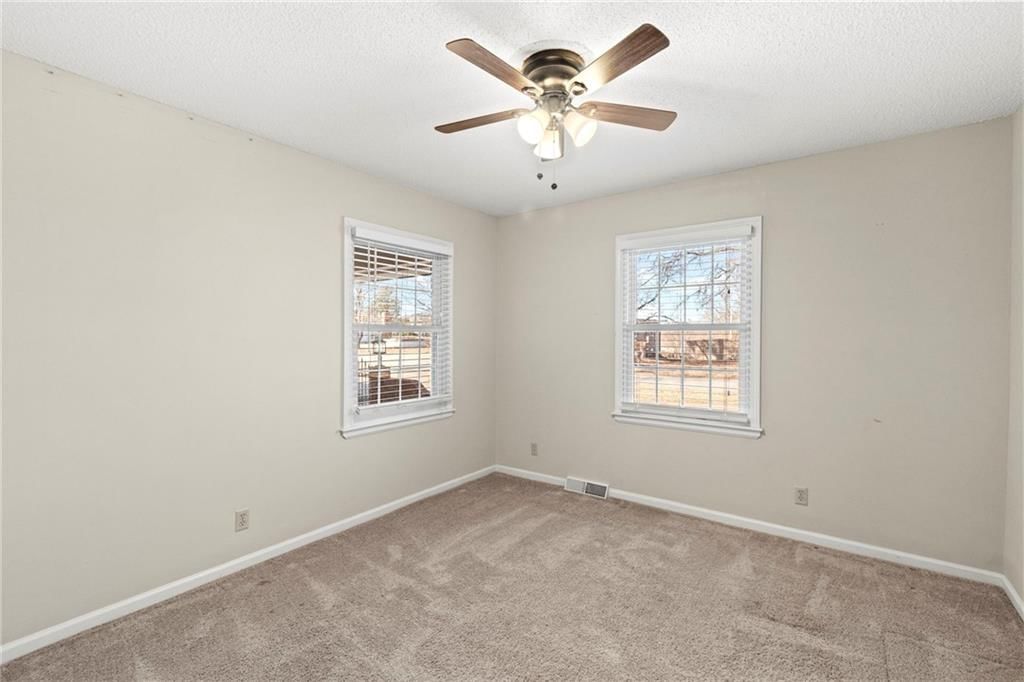 505 Southview Drive — photo 28