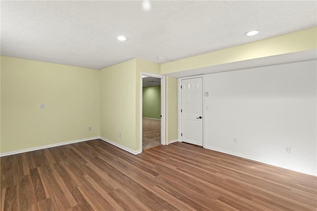 505 Southview Drive — photo 42