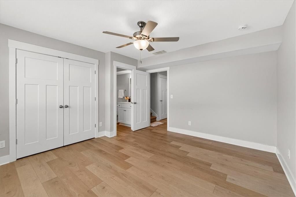 3110 Howell Street — photo 20