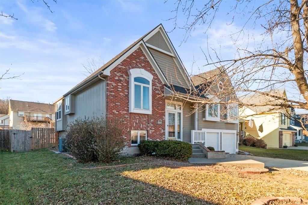 432 SW Oak Wood Lane — photo 2