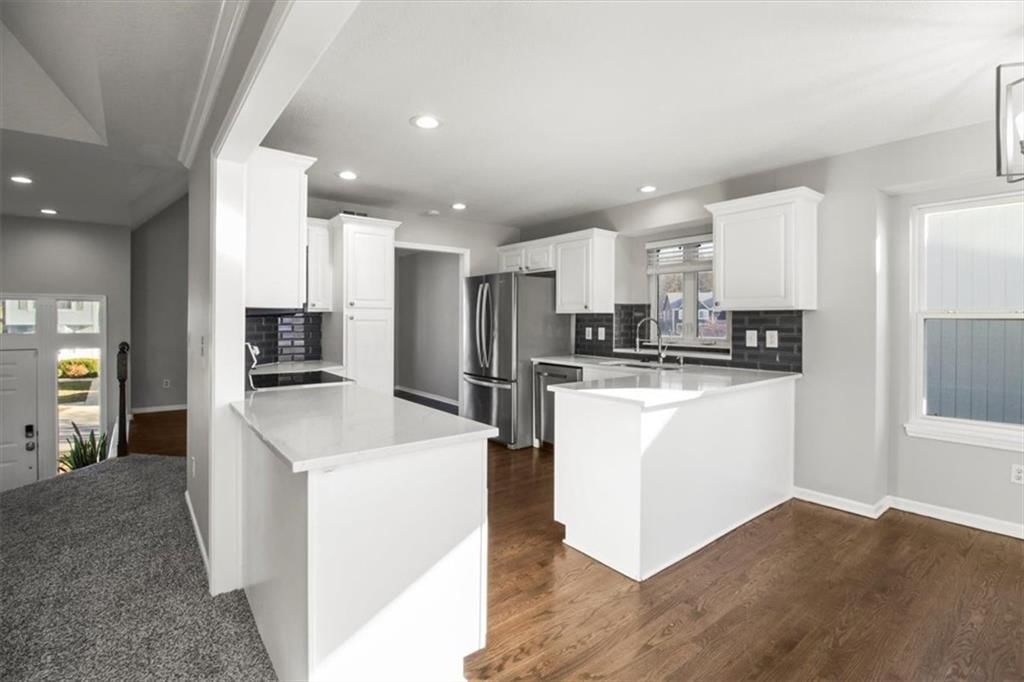 432 SW Oak Wood Lane — photo 8