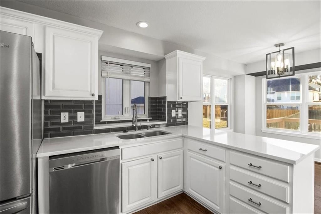 432 SW Oak Wood Lane — photo 10