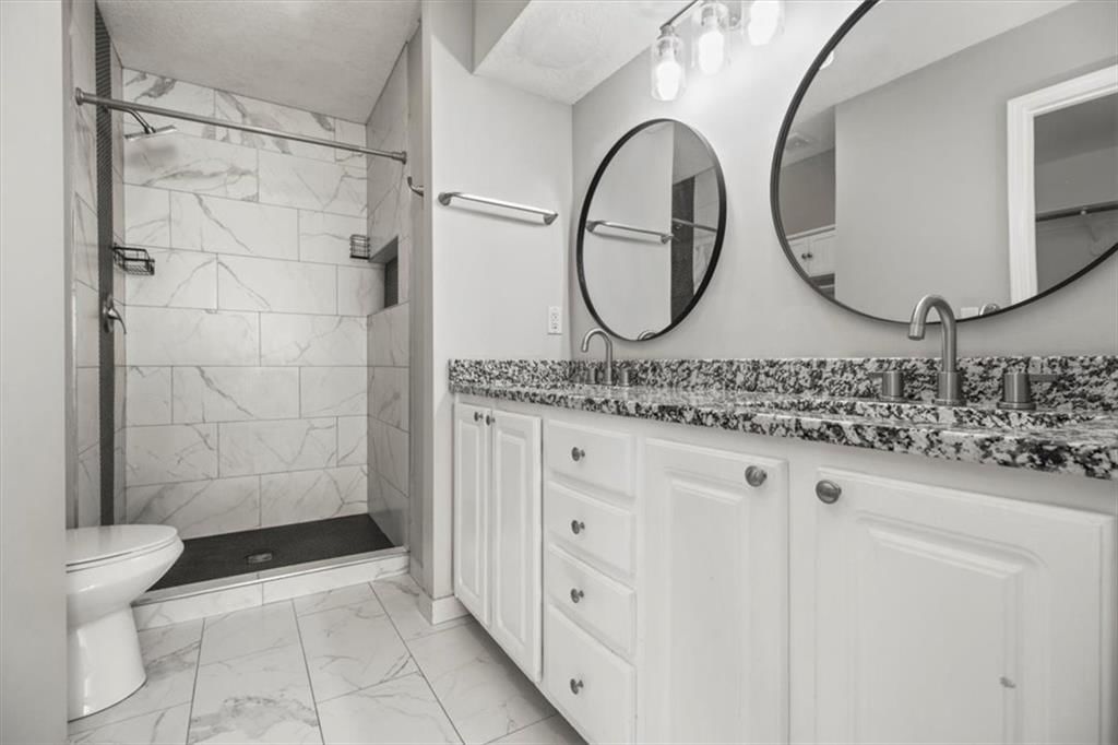 432 SW Oak Wood Lane — photo 17