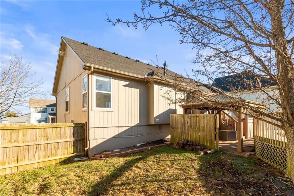 432 SW Oak Wood Lane — photo 26