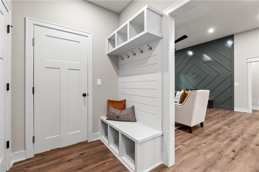 212 S Devin Street — photo 16