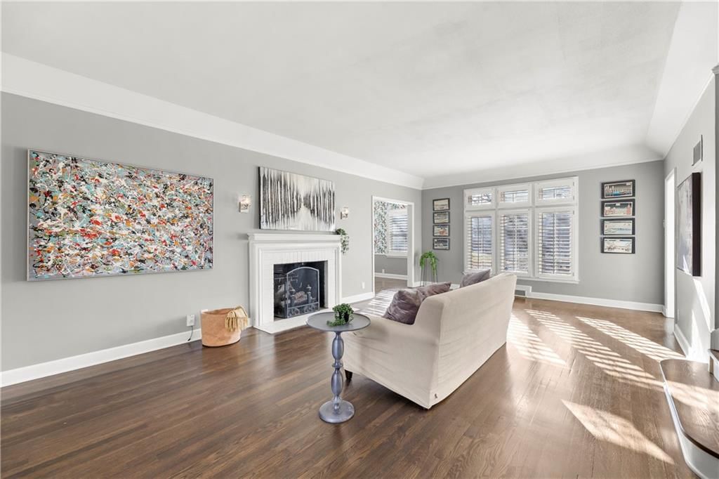 102 NE Briarcliff Road — photo 4