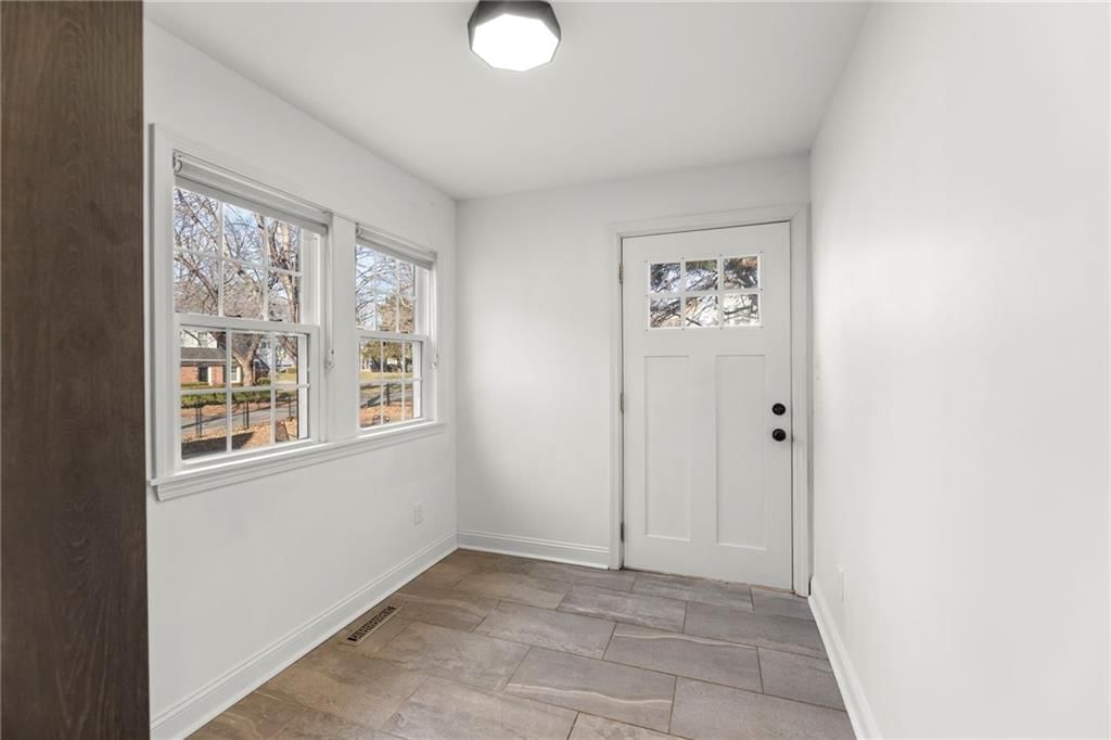 102 NE Briarcliff Road — photo 12