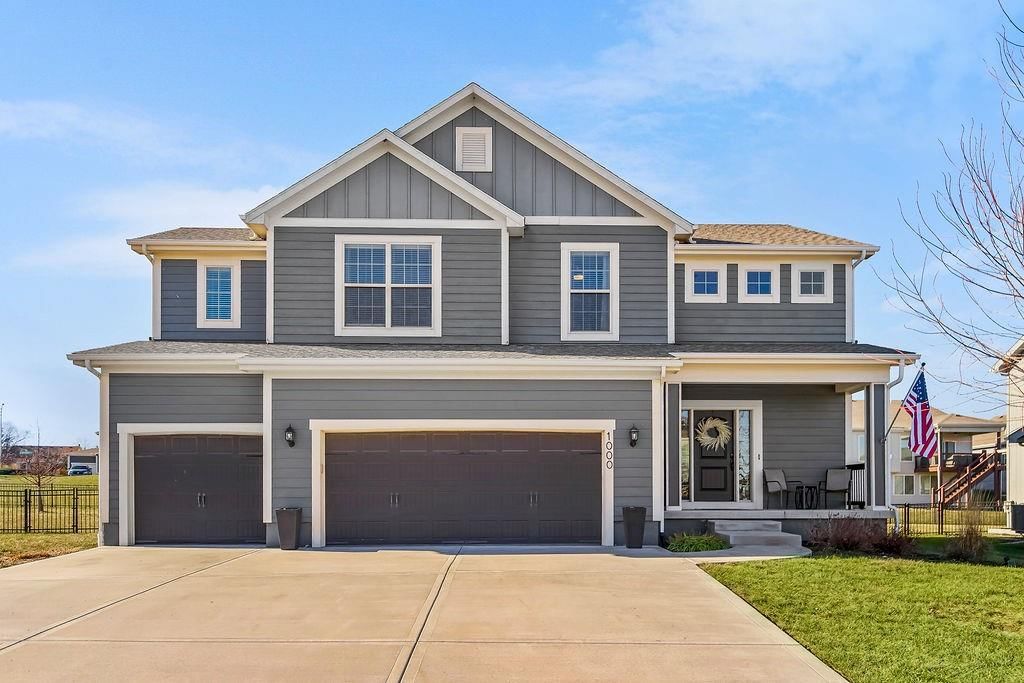 1000 NE Brookfield Drive, Lee's Summit, MO