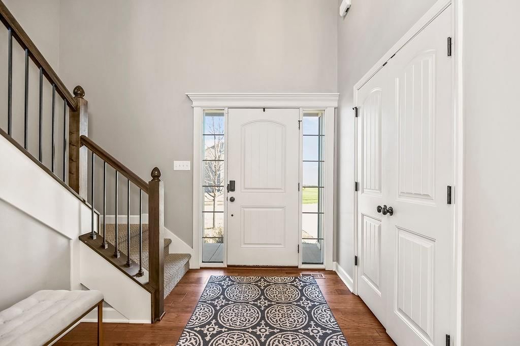 1000 NE Brookfield Drive — photo 3