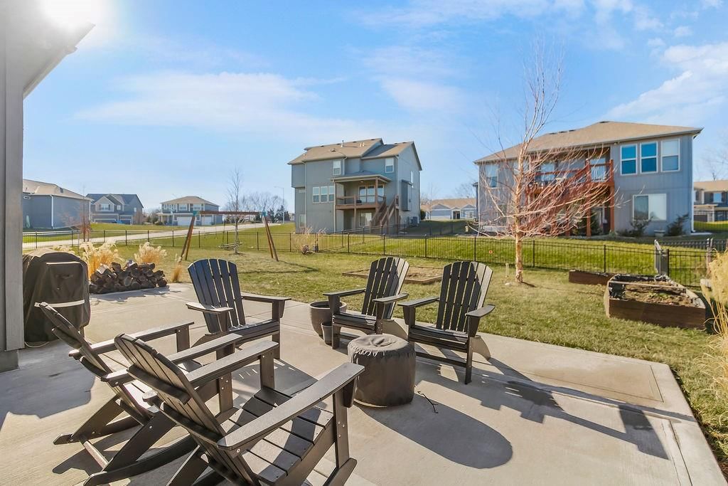 1000 NE Brookfield Drive — photo 27