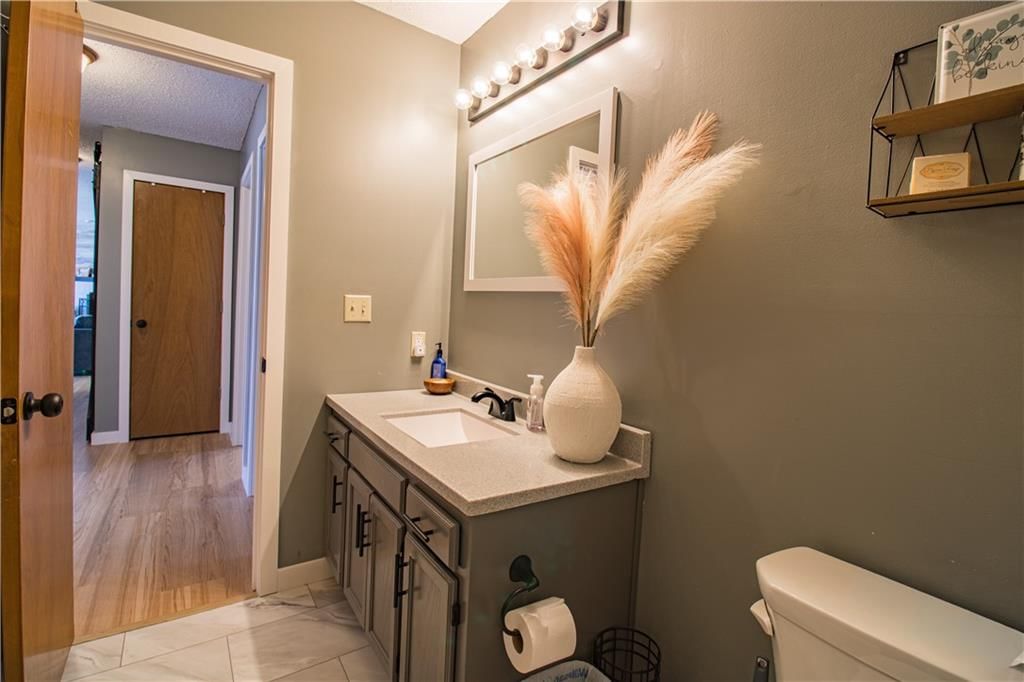 1022 Bedford Drive — photo 21