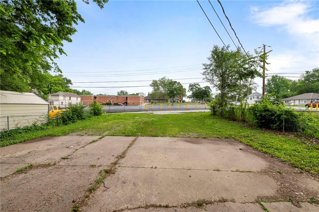 506 Ottawa Street — photo 11
