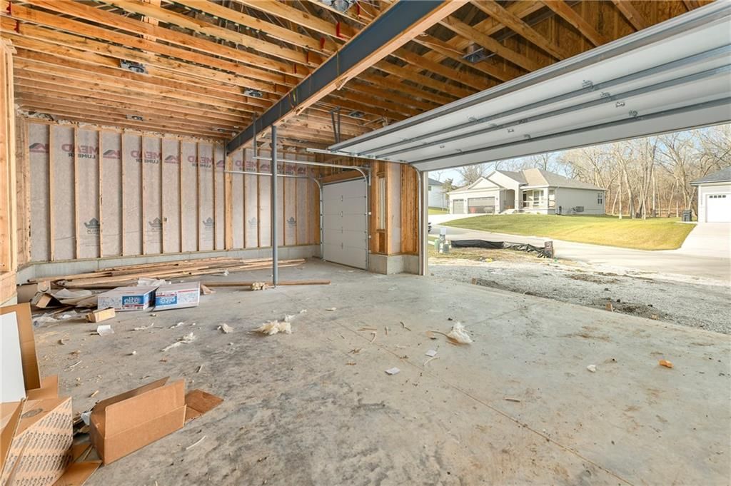 305 SW 17th Street — photo 8