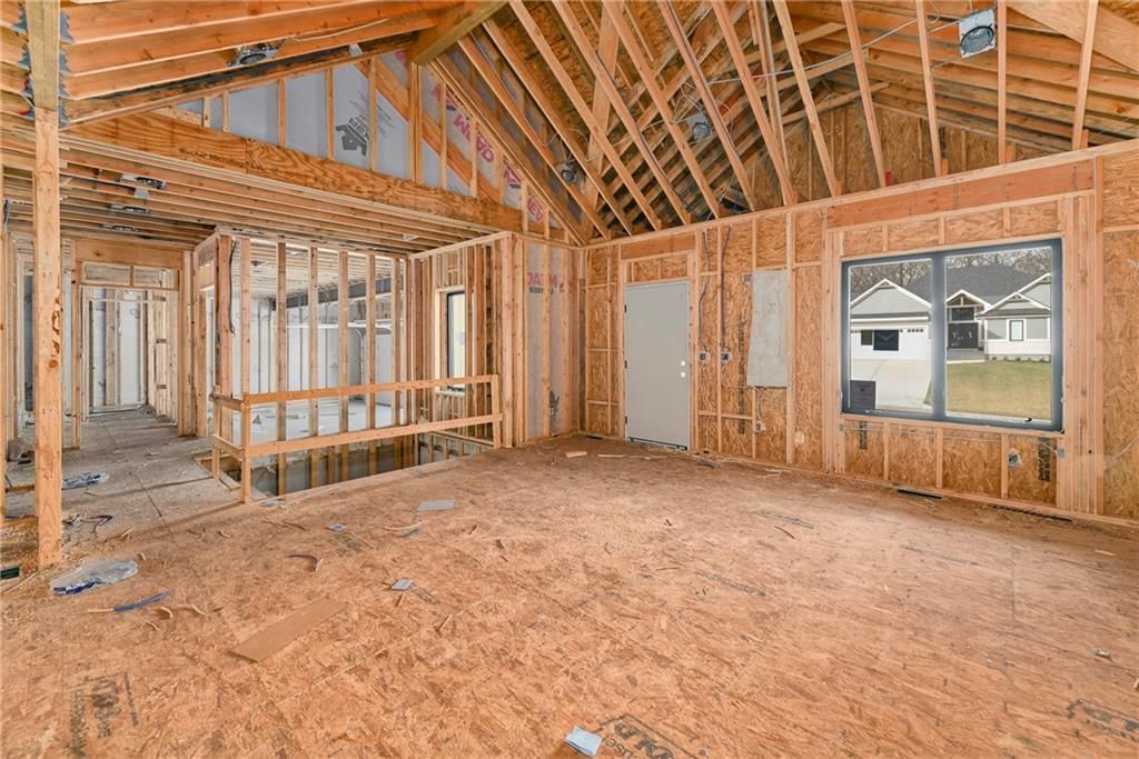 305 SW 17th Street — photo 10