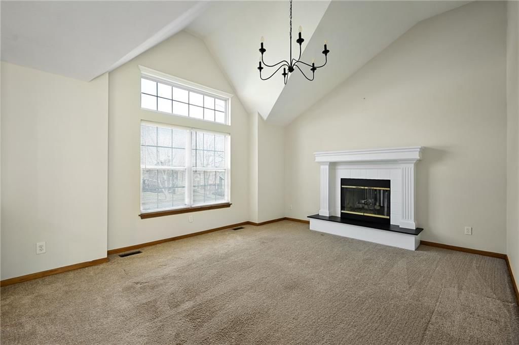 109 E Heritage Drive — photo 4