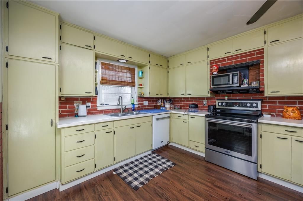 214 N 8th Street — photo 9