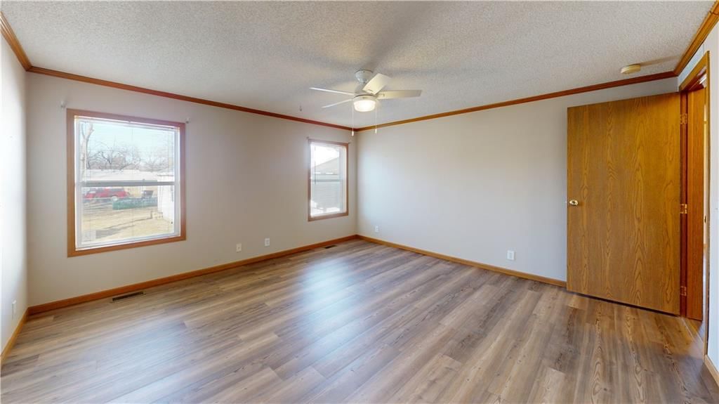 1205 N Lynn Street — photo 8