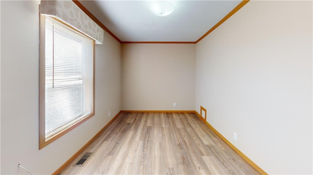 1205 N Lynn Street — photo 12
