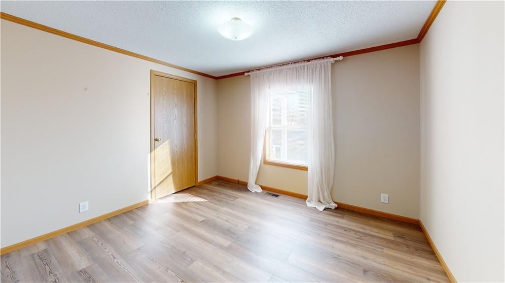 1205 N Lynn Street — photo 13