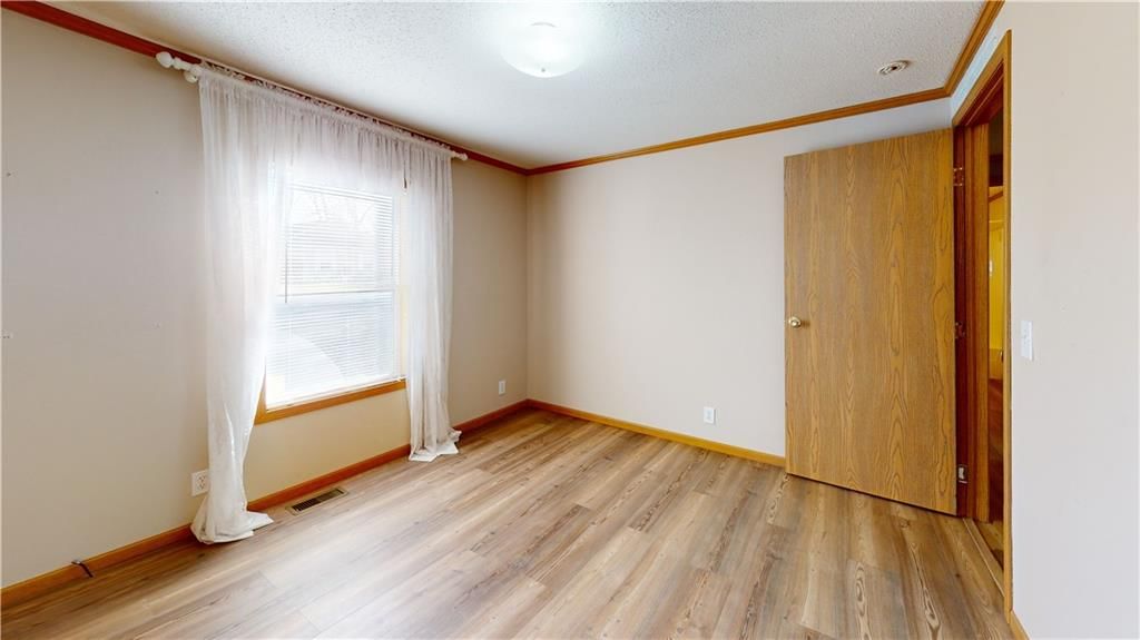 1205 N Lynn Street — photo 14